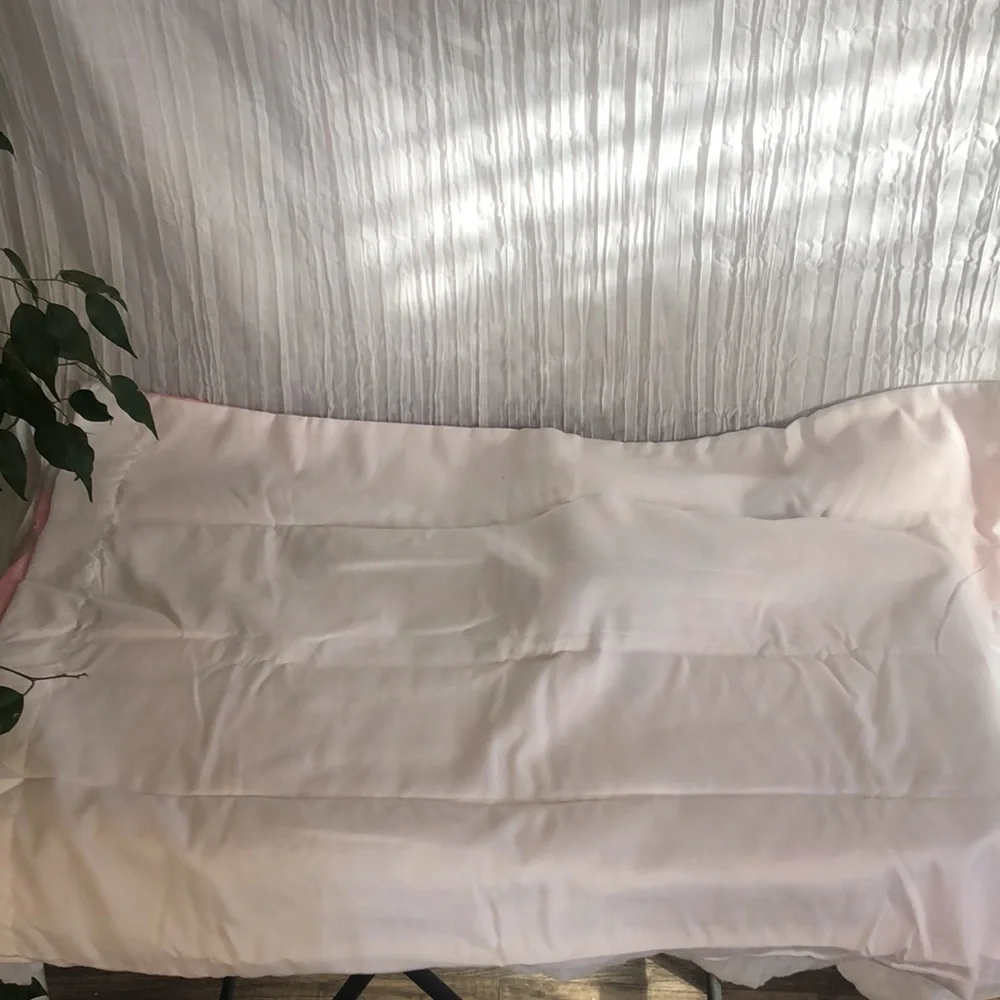 RAVEN SLEEP CYCLE PILLOW CASES NWOT lot of 2 20 x 30 